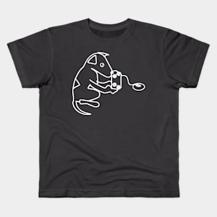 Cute Line Drawing of a Dog Playing Video Games Kids T-Shirt